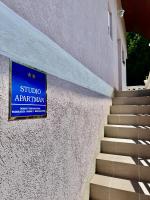 Studio Apartman Amorea Balkon s pogledom, privatni parking i blizina Drine - Chambres d'hôtes Zupčići
