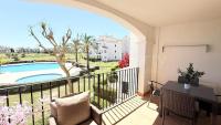 Stunning 2 Bedroom Apartment, AC, WIFI, Pool Views - Bed and Breakfast Sucina