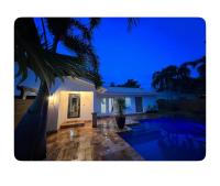 Luxury Pool Villa in Fort Lauderdale Sleeps 7 - B&B Fort Lauderdale