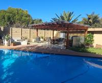 Rest-a-While Guest House - Pretoria - Bed and Breakfast Pretoria
