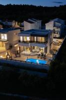 Elegant Villa Cissa Bay - Chambres d'hôtes Časka