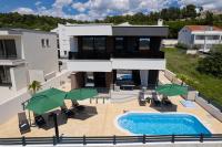 Elegant Villa Cissa Bay - Chambres d'hôtes Časka