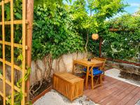Apartment Salvia - Bed and Breakfast Trogir