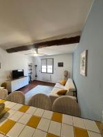 Aix Centre Rue d'Italie - T2 40m2 Rénové - à 2 pas du Cours Mirabeau - B&B Aix-en-Provence