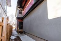 Luxury 5BDRM Retreat - HotTub - KingBed - AC - Sleeps 13 - Bed and Breakfast Edmonton
