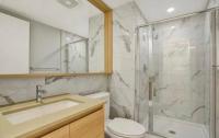 Cozy private bedroom and bathroom - B&B Surrey