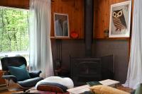 Family Berskshires Cabin with Climbing Wall, Games, Firepit - Bed and Breakfast Otis