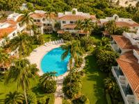 Hermoso apartamento en Manzanillo con alberca y cancha de tenis, Ideal para relajarse y disfrutar de una escapada tranquila en el paraíso tropical - Chambres d'hôtes Manzanillo
