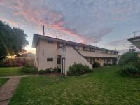 Scarborough Beachside Apartment with Ocean View Balcony - Chambres d'hôtes Perth