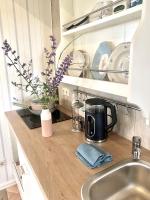 Fairytale Experience, Tartu 5 min, lake nearby - B&B Lombi