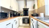 3 Bedroom Apartment in Queensway - B&B Londra