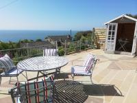 Modern seaside garden apartment with sea views - Chambres d'hôtes Isle of Wight