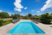 Villa Tia - private Oasis with large pool - B&B Gornje Ceranje