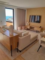 Beachfront Apartment - B&B Vila Praia de Âncora