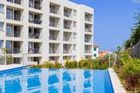 Modern Seaview Apt with Pool, 15 mins walk from beach - Bed and Breakfast Câmara de Lobos