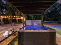Stay And Play 18 Guest Family Fun - Pickleball Court - Chambres d'hôtes Sevierville