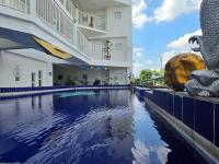 Kandi Tower 1 Unit B-2 Large 1 bed 55sqm Pool Side - Chambres d'hôtes Angeles City