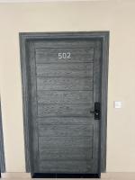 Designer 1BHK - Self check-in, Netflix, Balcony - Bahria Phase 8 - Ferienwohnung Rawalpindi