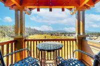 Cozens Pointe Circle - B&B Fraser