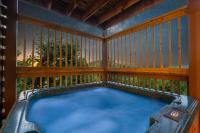 New Panoramic Smoky Mtn Views-Mins to Dollywood - B&B Sevierville
