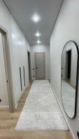 3х комнатная квартира в центре города рядом с метро - Ferienwohnung Almaty