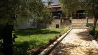 Life on Green - B&B Himarë