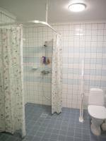 Spacious apartment for eight in a good location - B&B Oulu