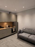 The Silver Haven by Wave Apartments - Bed and Breakfast Durrës