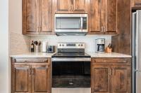 Calgary NW - AC, Garage, Backyard, Self Check-in, Professionally Cleaned - Ferienwohnung Calgary