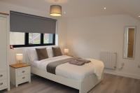 Luxury 3 Bed House - 5min walk to Meridian Water - B&B Londra