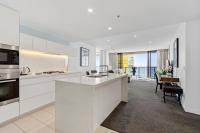 2BR Breathtaking Ocean Views - Iconic Oracle Tower - Ferienwohnung Gold Coast