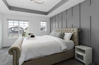 The Happy place - Luxurious, Cozy and Modern Home with 4 bedroom Air-condition, Netflix, Free Parking close to Airport and West Edmonton Mall - Chambres d'hôtes Edmonton