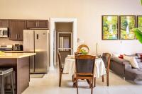 Sami's 3BR - 15 min to Ocho Rios - 10 min to the beach - 24-hour access - B&B Boscobel