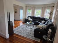 2StoryApt South of Boston Spacious and Convenient - Bed and Breakfast Braintree