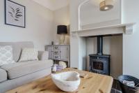Beachcomber, Dog-Friendly Coastal Cottage Close to the Beach - Ferienwohnung Winterton-on-Sea