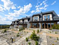 Golden Trio Villas - Ferienwohnung Ząb