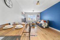 Comfortable 1BR House with Fast WiFi & Near Transport by AltoLuxo Short Lets & Serviced Accommodation - B&B Mangotsfield