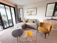 Asmara Residence 2 Bedroom Apartment by LOV Mauritius, Beach Access - B&B Petite Case Noyale