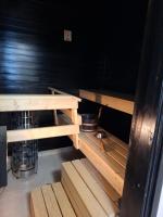 Keltasirkku - B&B Eskola
