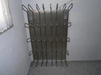 Three-Bedroom Apartment with Shower