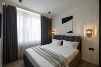 GrandStay - Designer 1BR with Park View King Bed Full Kitchen Washer&Dryer Free Parking - Ferienwohnung Chişinău