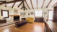 Villa Degli Ulivi with Garden Porto San Paolo - B&B Laerru