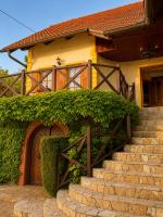 Zidanica Jakec Wine House & Scenic Views - B&B Podlehnik