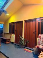 Pura Vida Surf N Stay - B&B Arugam Bay
