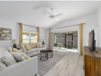 Walk to Brownwood, Spacious 3BR, Golfcart, BBQ - Chambres d'hôtes The Villages