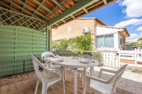 Petit pavillon 4 personnes dans résidence avec piscine - Ferienwohnung Vendres