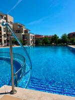 Sorrento Pool View Apartment - Chambres d'hôtes Sveti Vlas