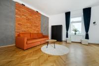Łódź Homely Apartment by BookingHost - Bed and Breakfast Łódź