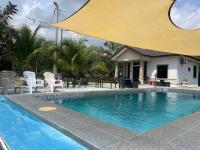 Rumah Armand Private Pool 5 bilik Pengkalan Balak Tg Bidara Masjid Tanah Melaka - B&B Kampong Masjid Tanah
