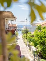 Mariοn Apartment - B&B Néa Skióni